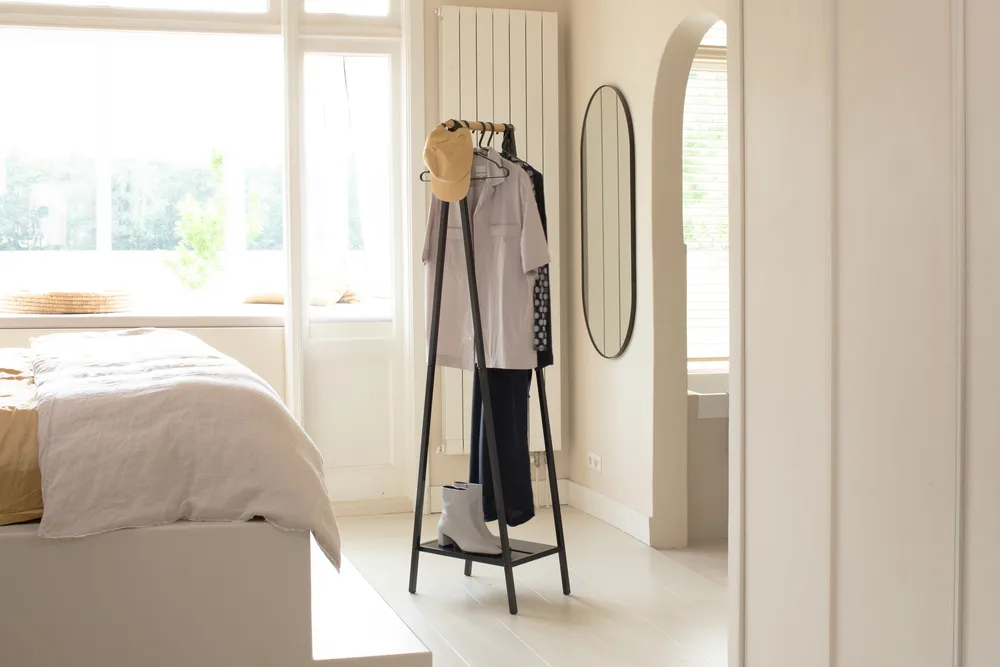 Stojak na ubrania Linn, kompaktowy, Czarny Brabantia