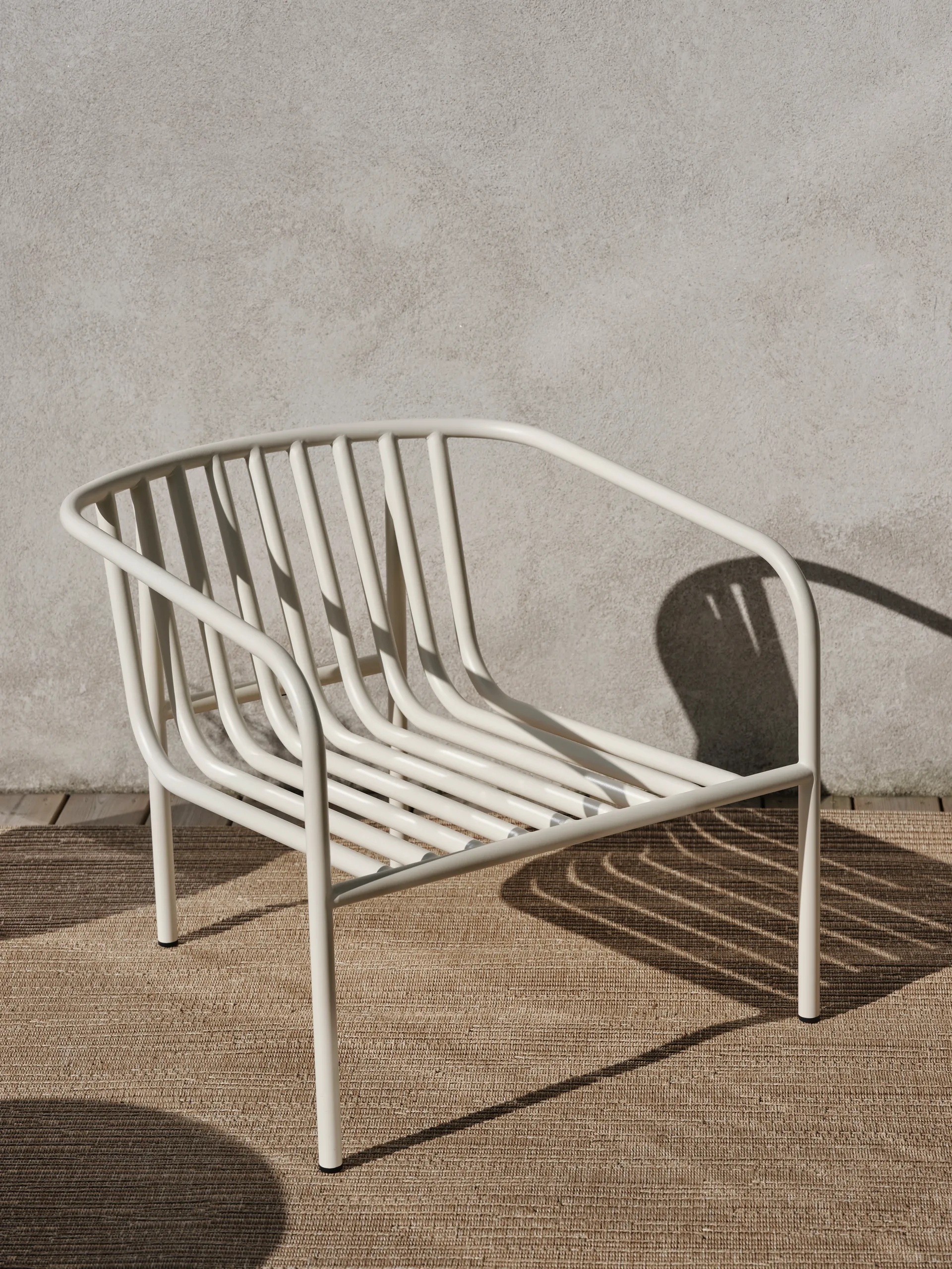 Fotel lounge Bendt, Teddy beige-pearl white Brafab