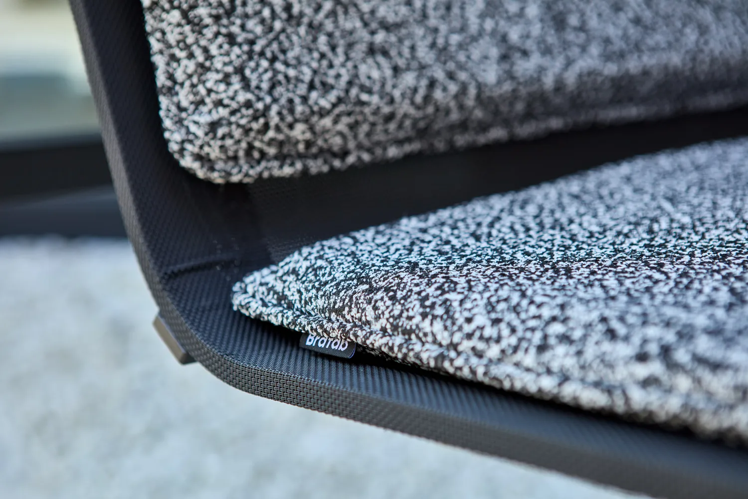 Fotel lounge Soro, Czarny-teddy ant Brafab