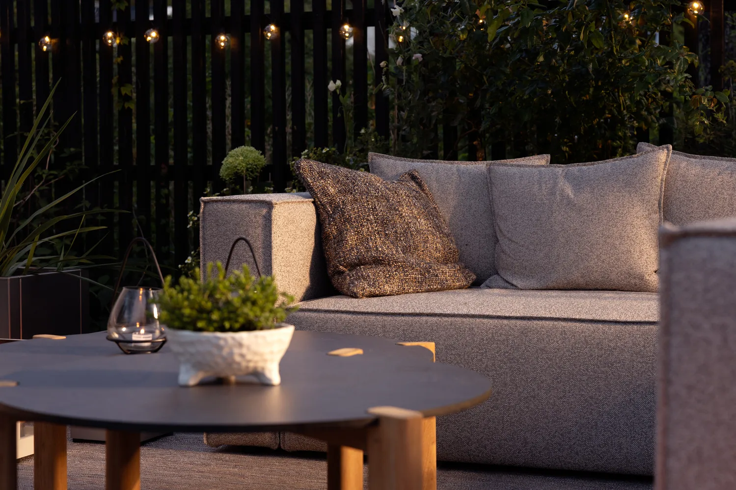 Moduł sofy Muki, Light taupe, zakończenie prawe Brafab