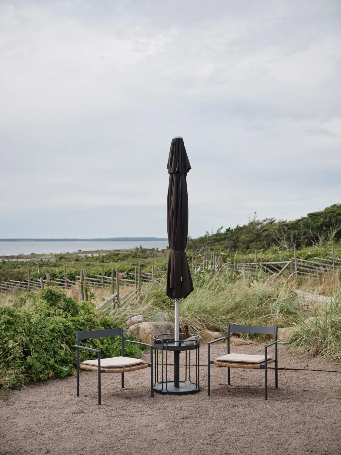 Parasol Abriola, Charcoal black, Ø270 cm Brafab