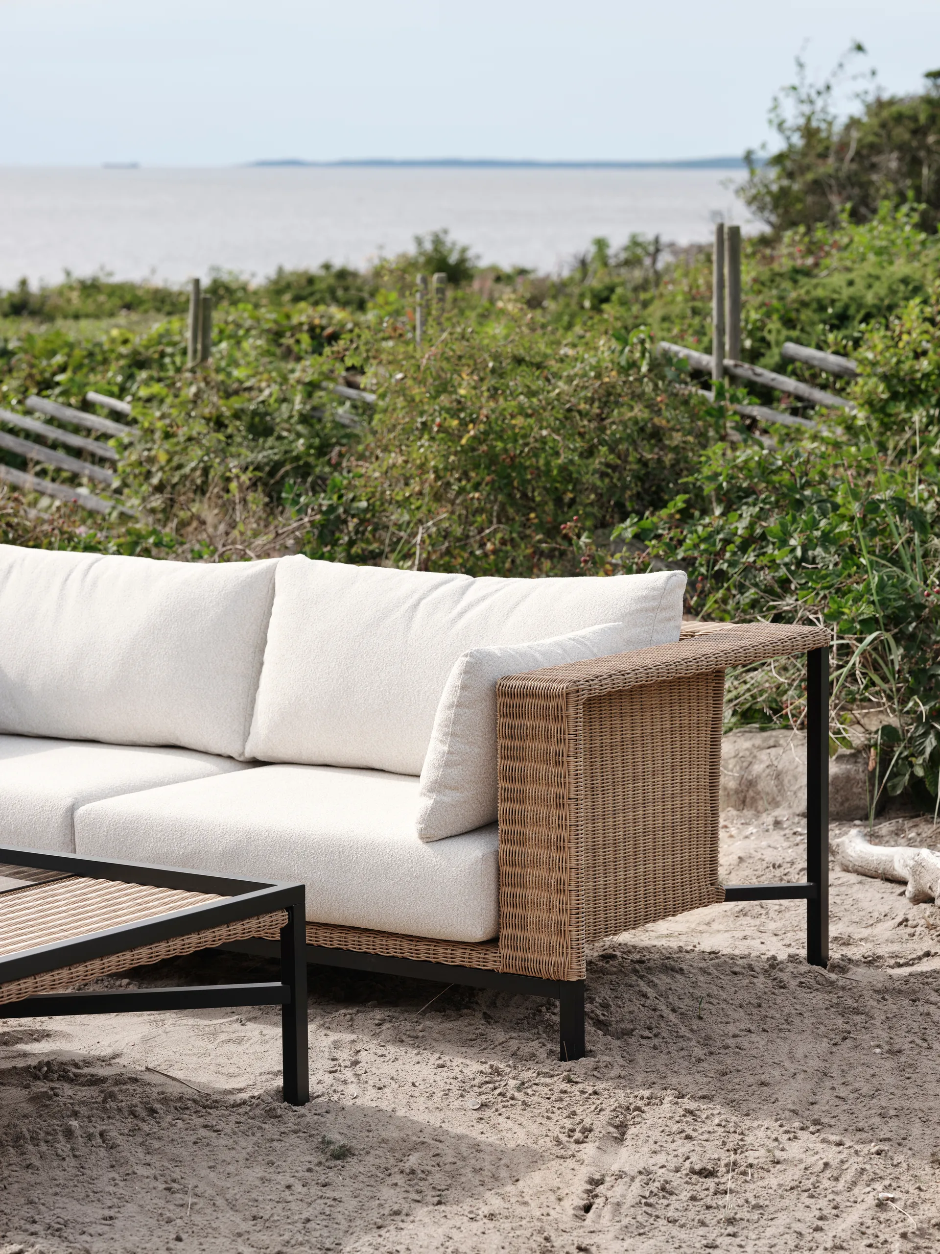 Shell sofa, Teddy rice-czarny Brafab