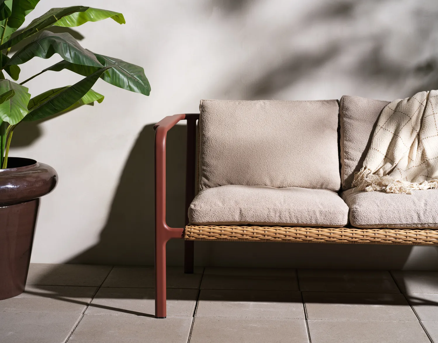 Sofa  Motty, Zin red-teddy beige, 2-osobowa Brafab