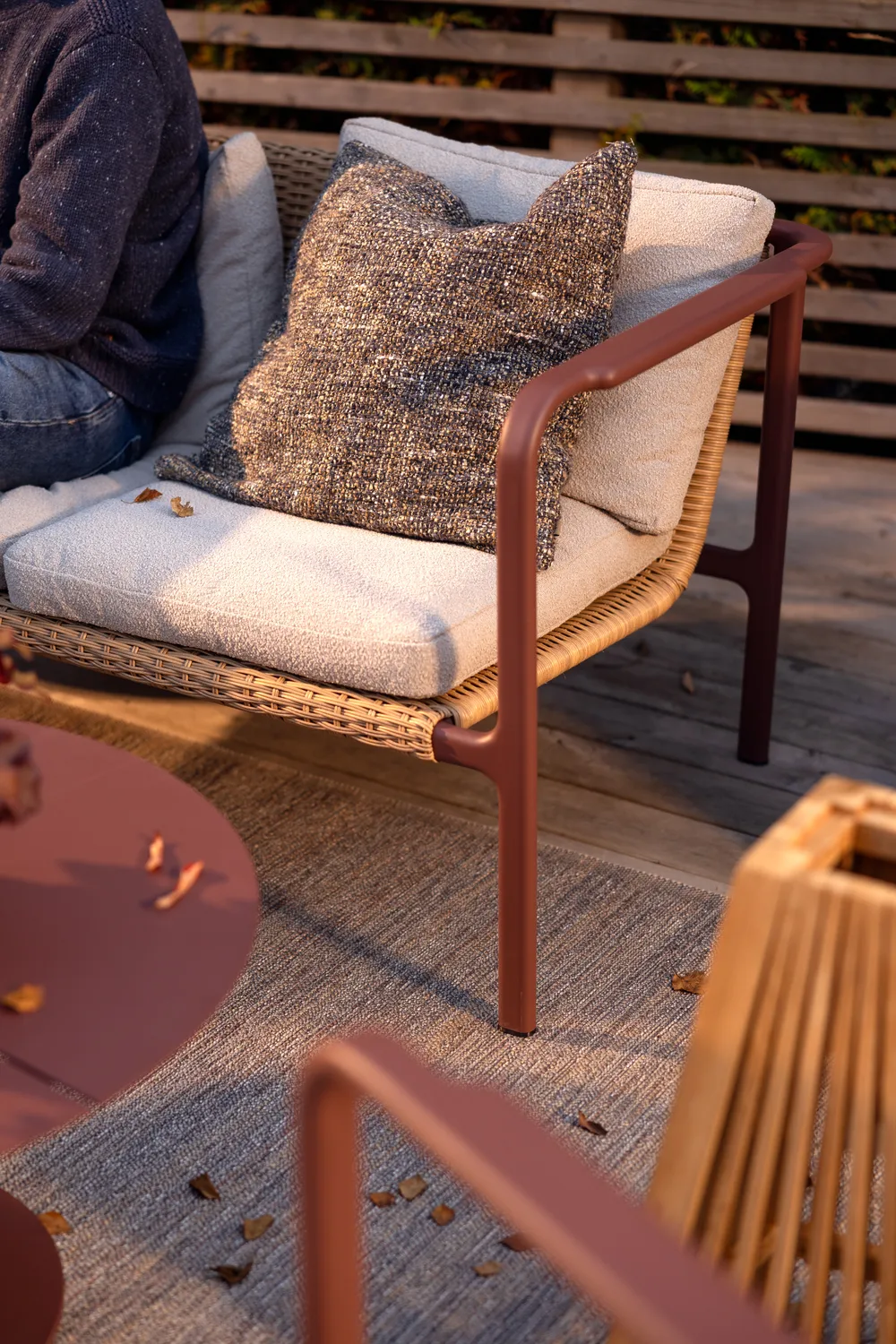 Sofa  Motty, Zin red-teddy beige, 2-osobowa Brafab