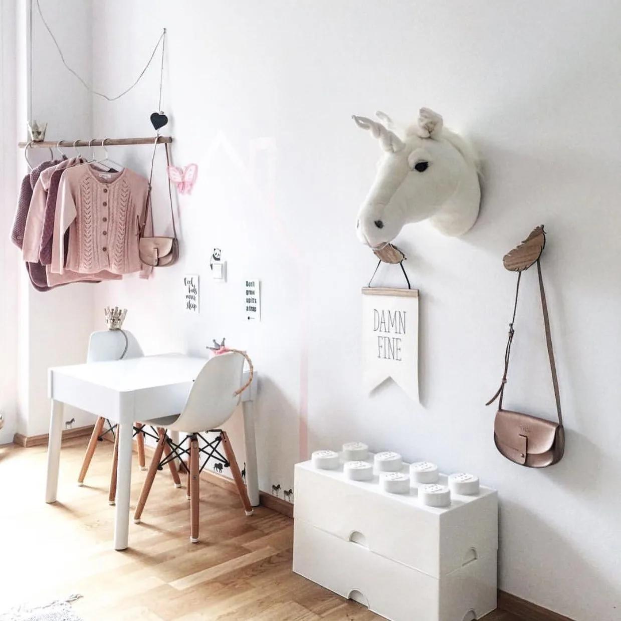 Głowa jednorożca na ścianę, jednorożec Brigbys