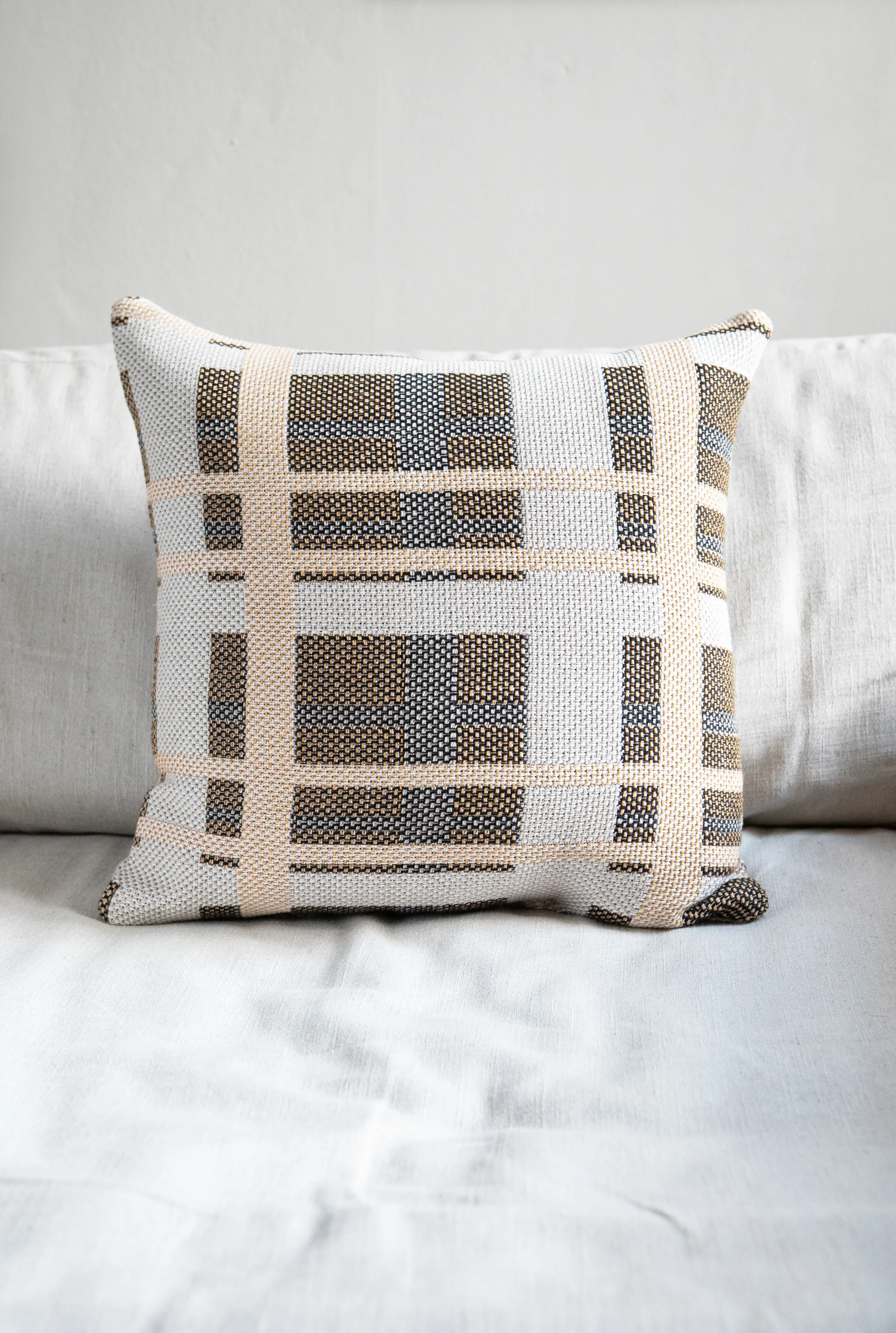 Poszewka na poduszkę Tradition 50x50 cm, Żółty Brita Sweden