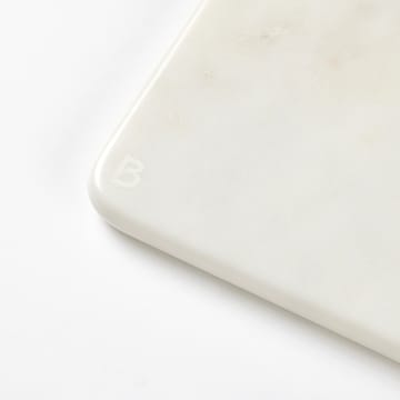 Deska do krojenia Olina 26x30 cm - White marble - Broste Copenhagen