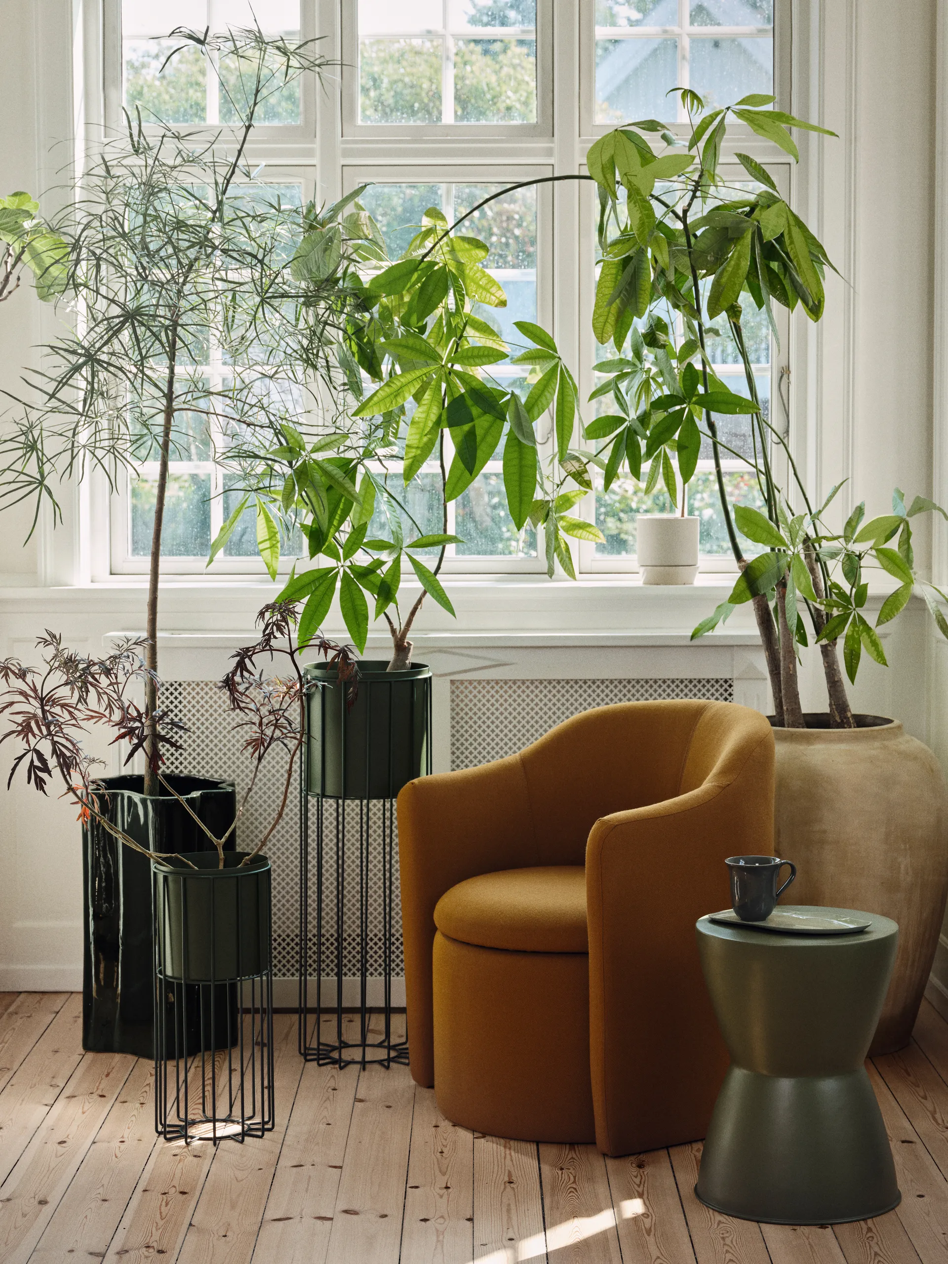 Doniczka Fenja z podstawką , 2 części, Green Broste Copenhagen