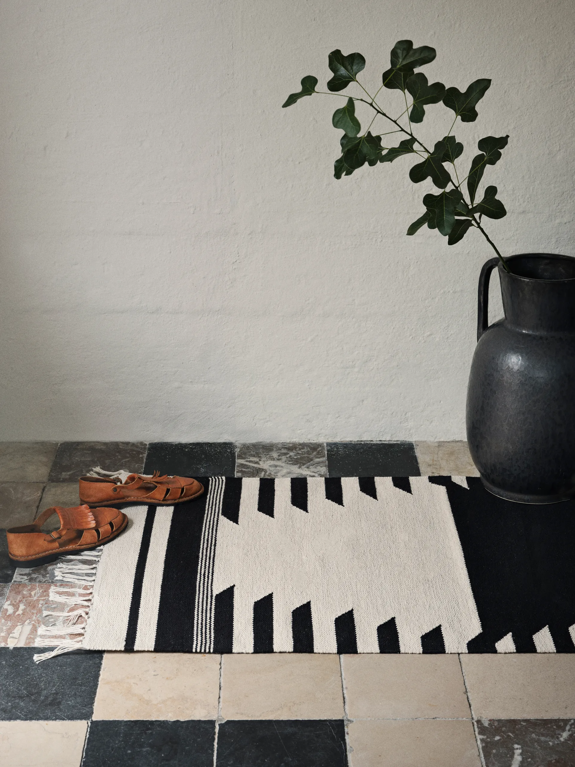 Dywan Iselin 70x140 cm, Black-off white Broste Copenhagen