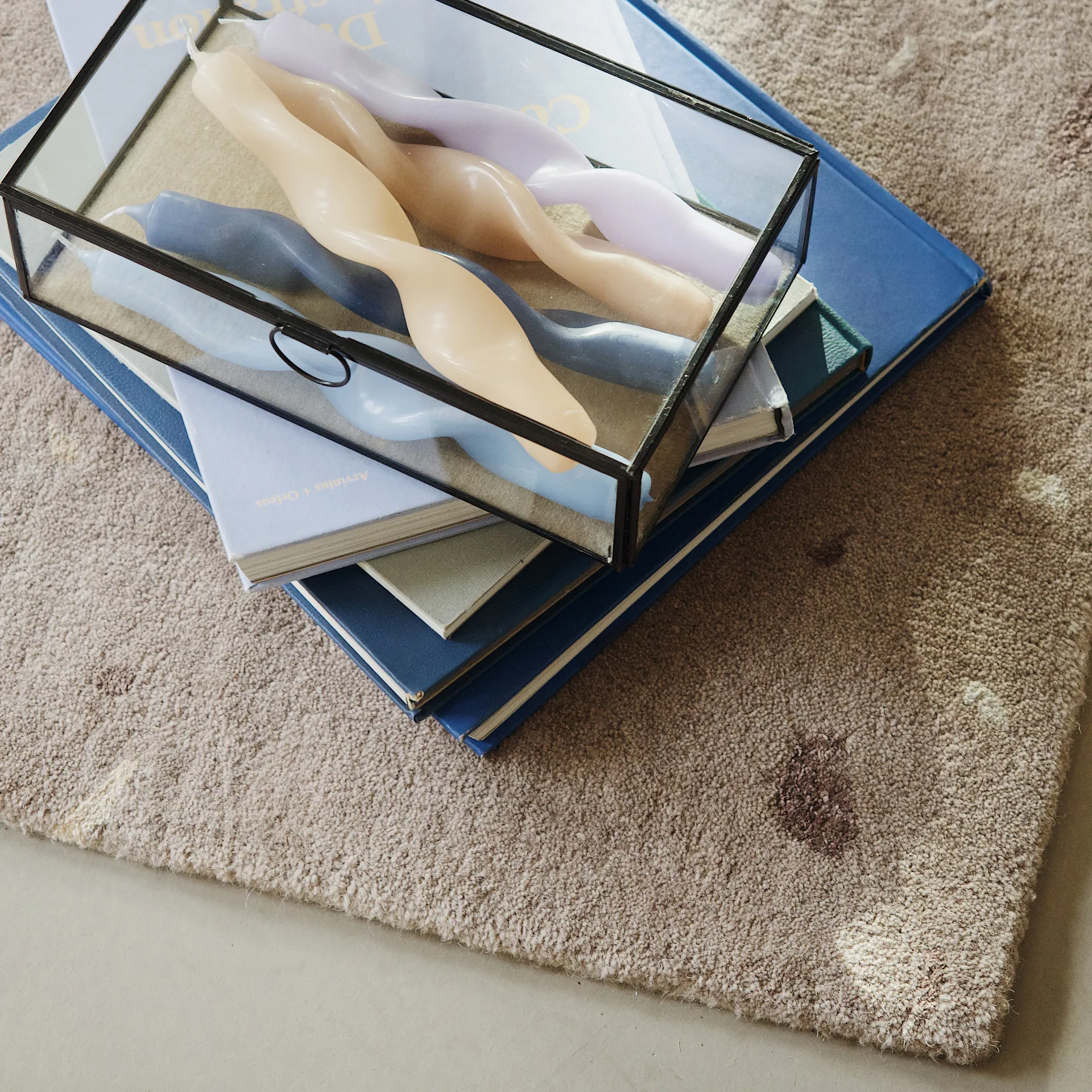 Dywan wełniany Terrazzo 140x200 cm, Carafe brown-blue spot Broste Copenhagen