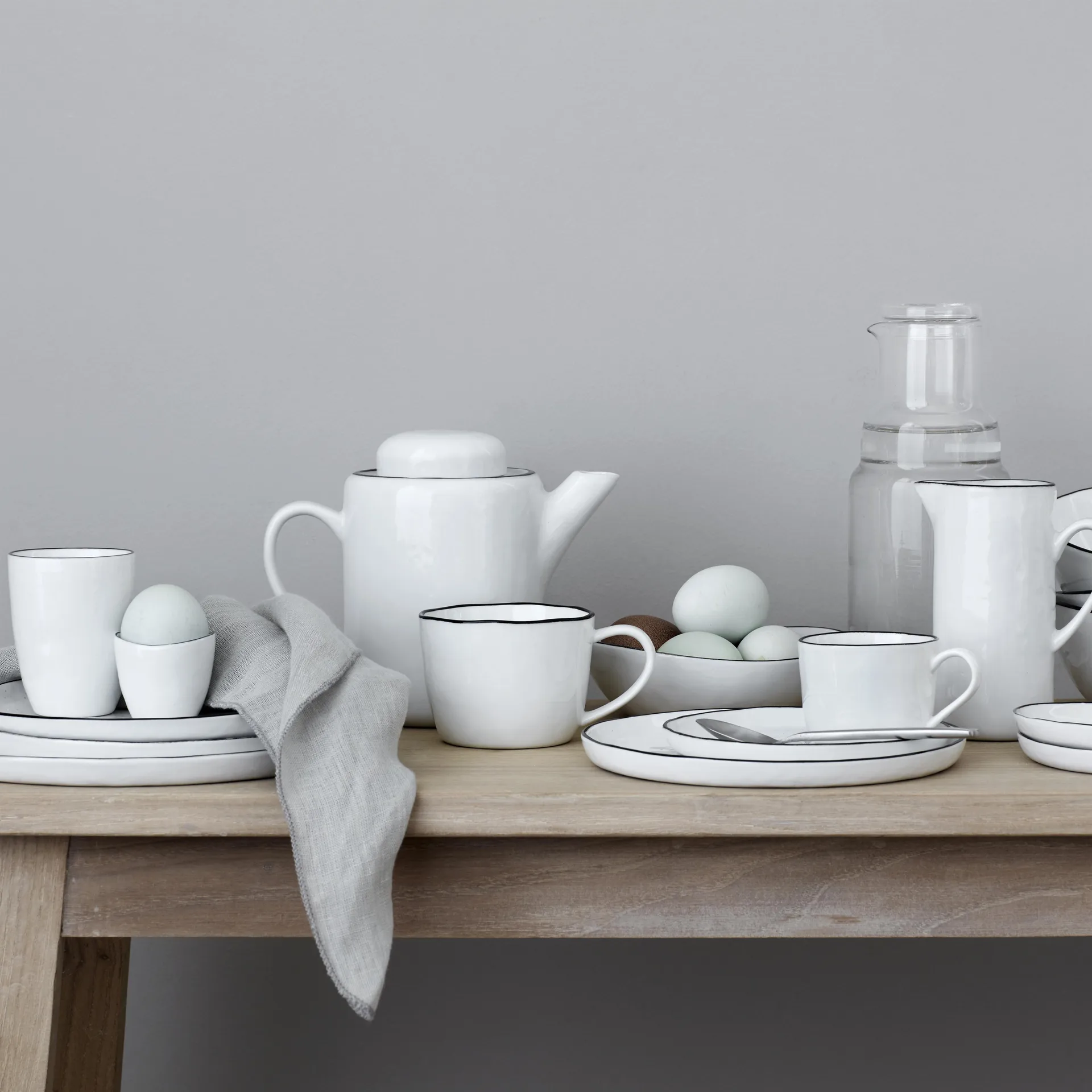 Kubek na jajka Salt, 3,5 cm Broste Copenhagen