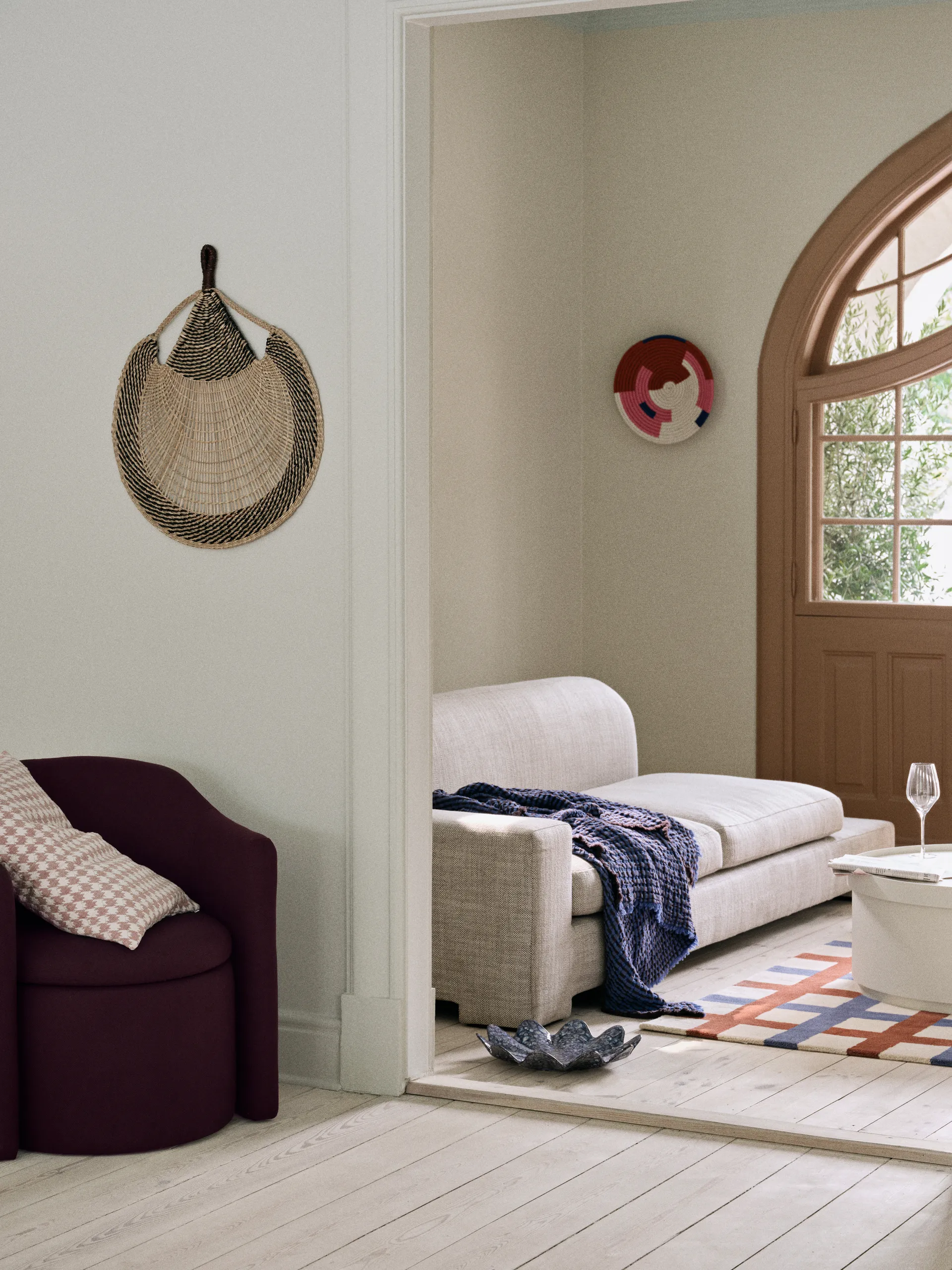 Półmisek ozdobny Lilja Ø38 cm, Intense blue-white Broste Copenhagen