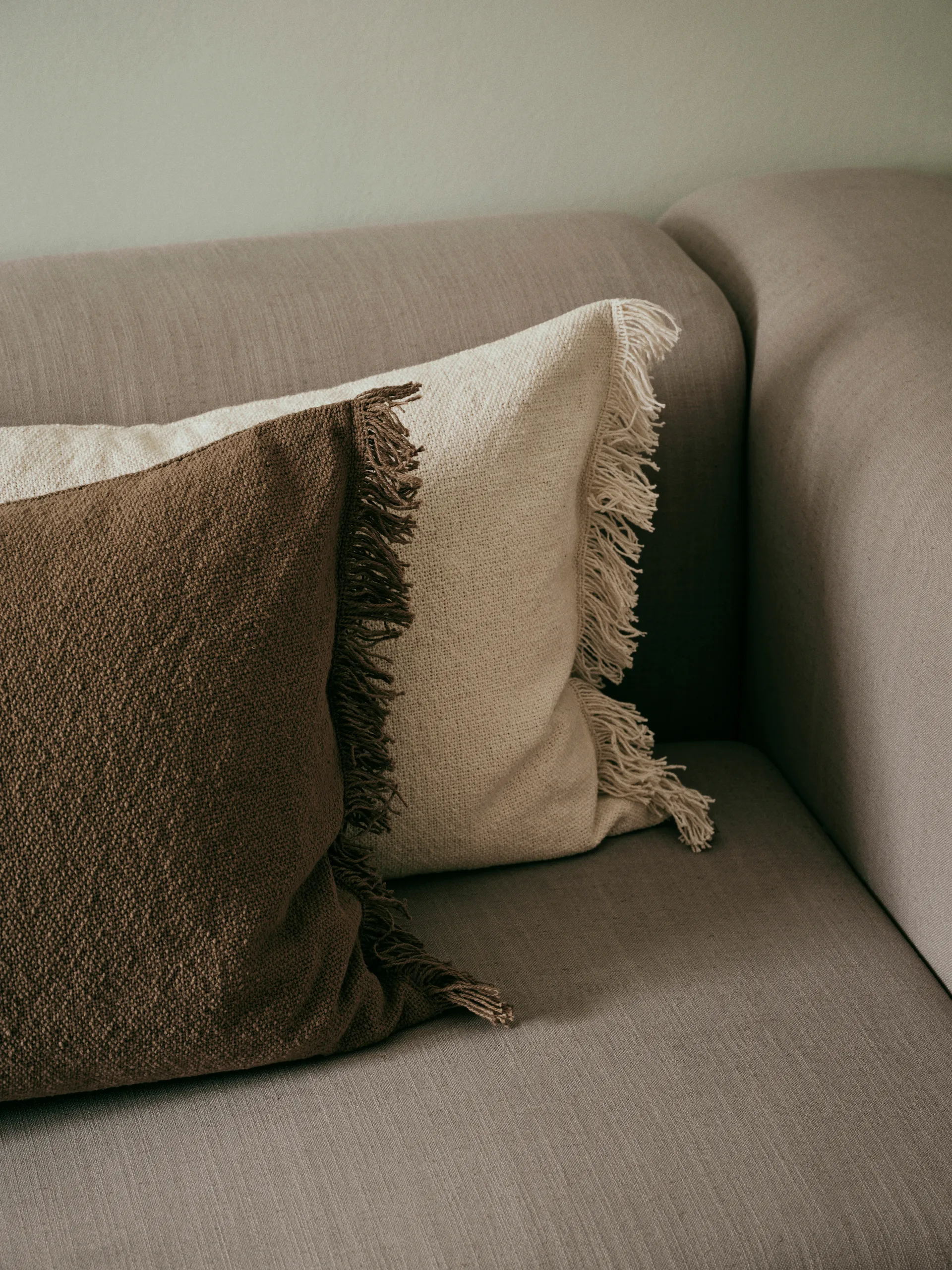 Poszewka na poduszkę Ebba, Brown kelp, 40x60 cm Broste Copenhagen