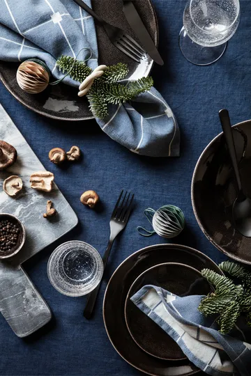 Serwetka tekstylna Tila 45x45 cm - Maritime blue-off white - Broste Copenhagen