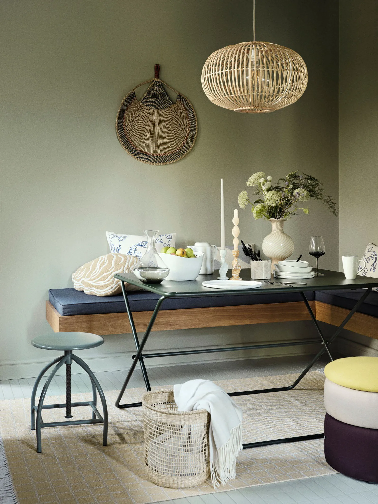 Stołek Sire, Green Broste Copenhagen