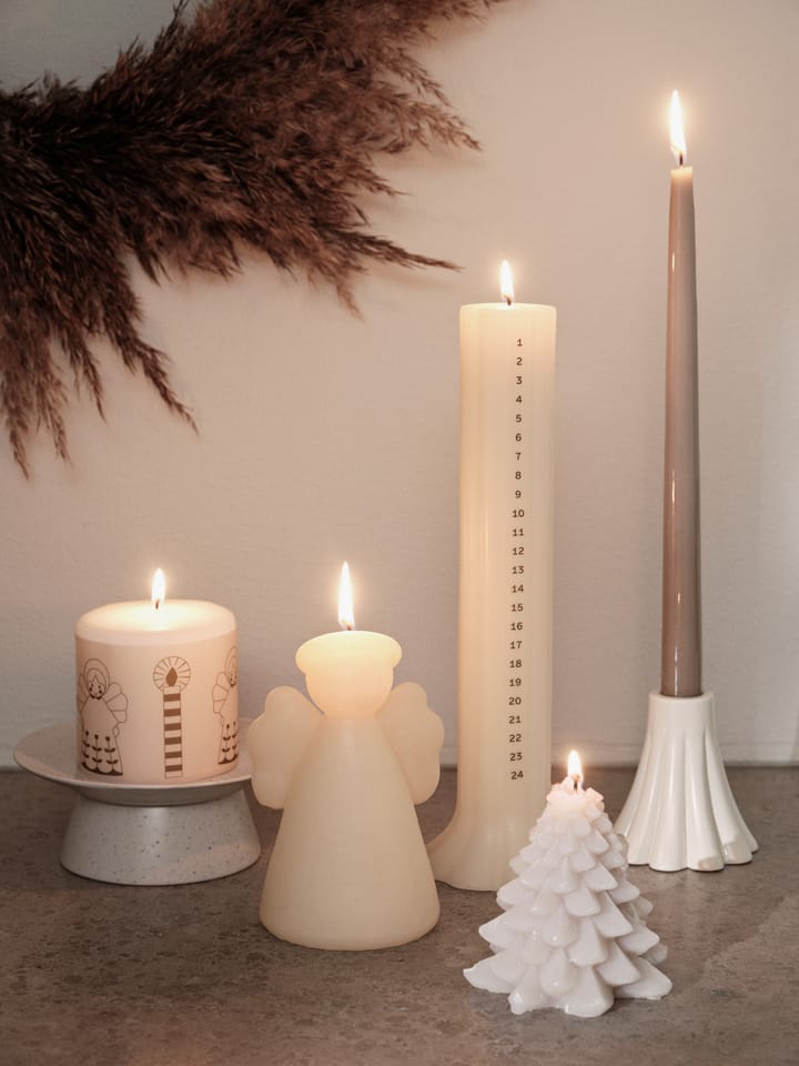 Świeca Granny Christmas tree Ø9x10 cm, Pure White Broste Copenhagen