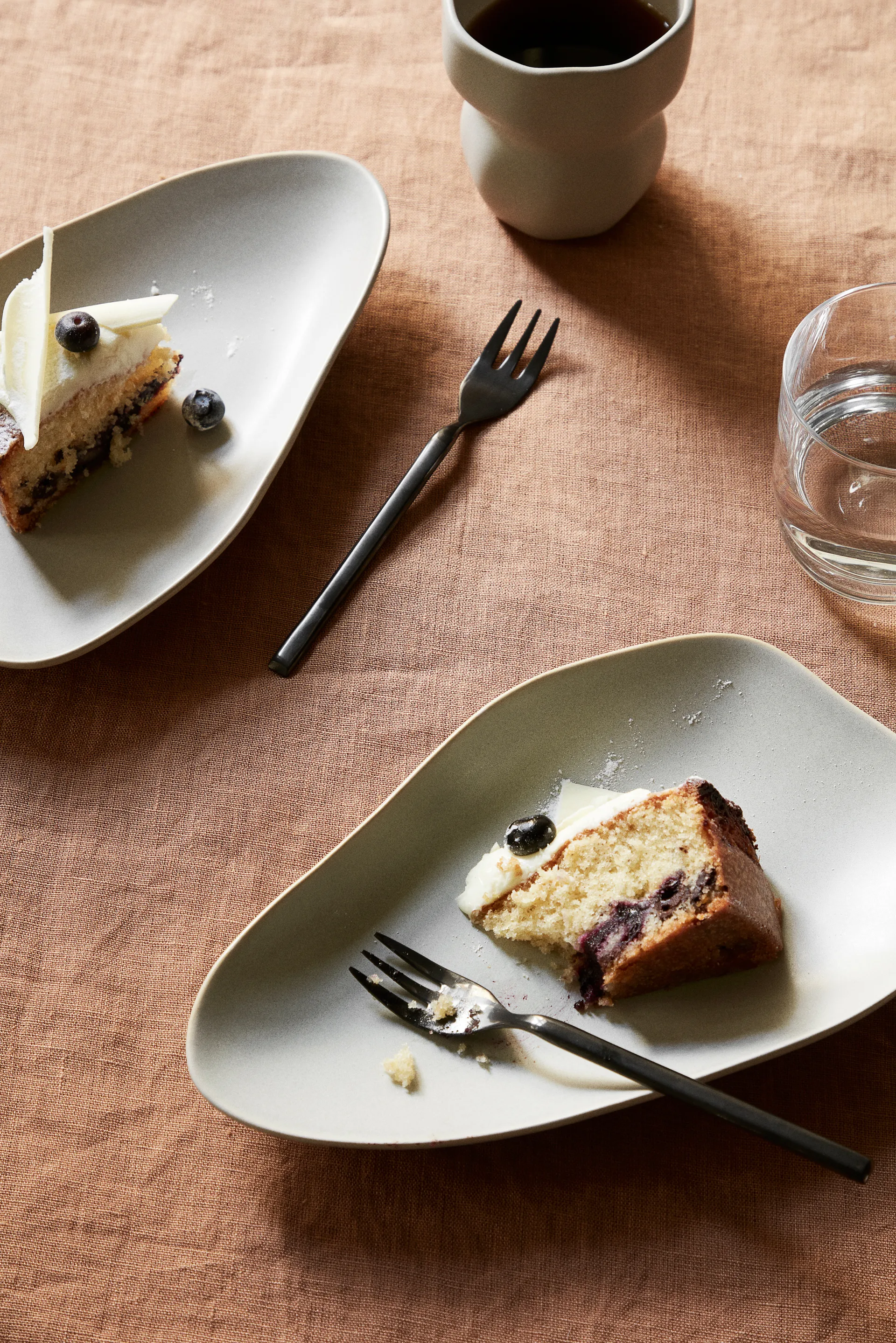 Zestaw sztućców Nordic Bistro 16 części, Matowa satyna Broste Copenhagen