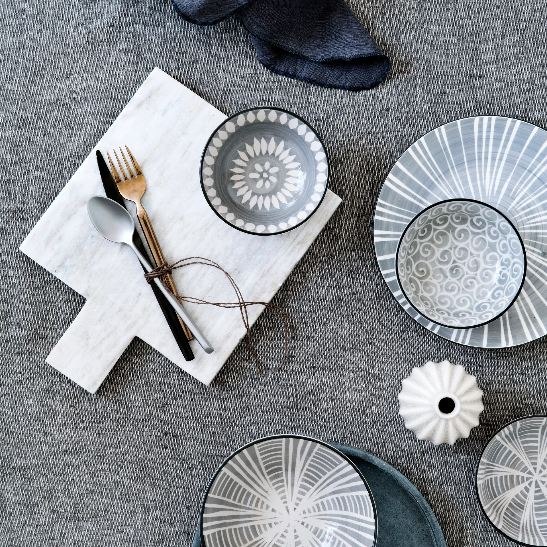 Zestaw sztućców Sletten 16 szt., matowa stal nierdzewna Broste Copenhagen