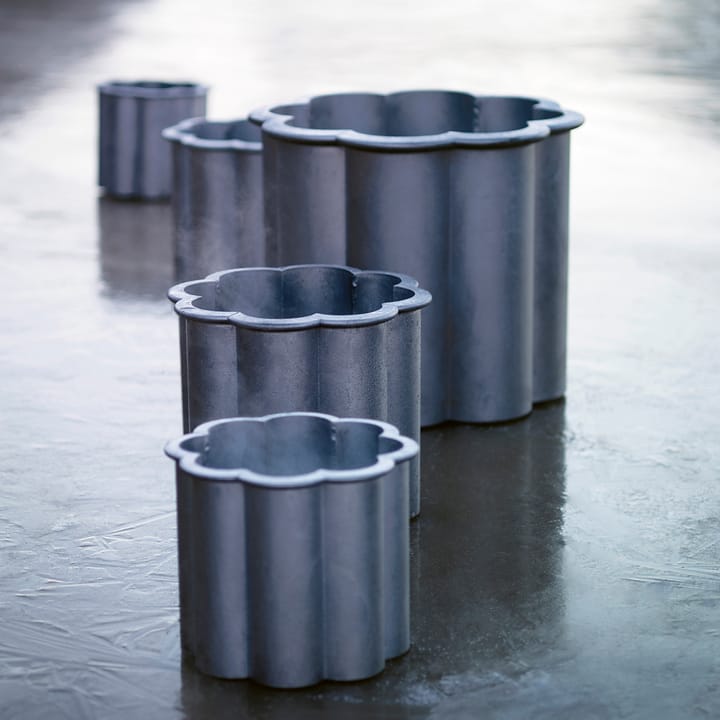 Doniczka Gråsippa, Aluminiowy odlew piaskowy, nr 2 Ø41 cm Byarums bruk