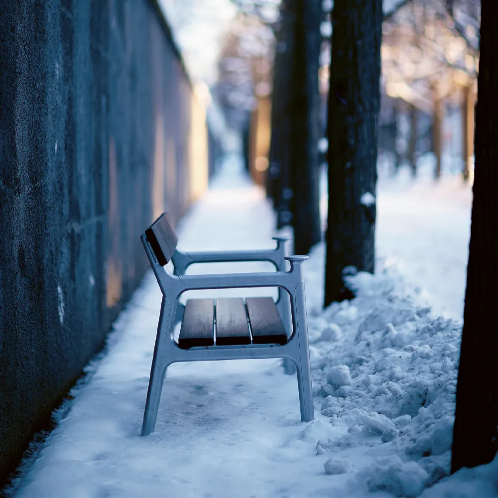 Sofa ogrodowa Vilamoura, Mahoń czarna lazura, stelaż z surowego aluminium Byarums bruk