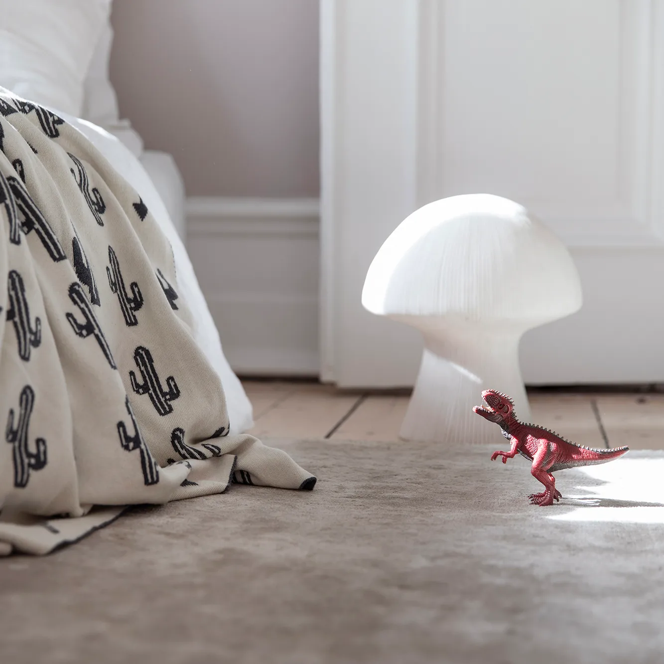 By On Mushroom table lamp, Biały Byon