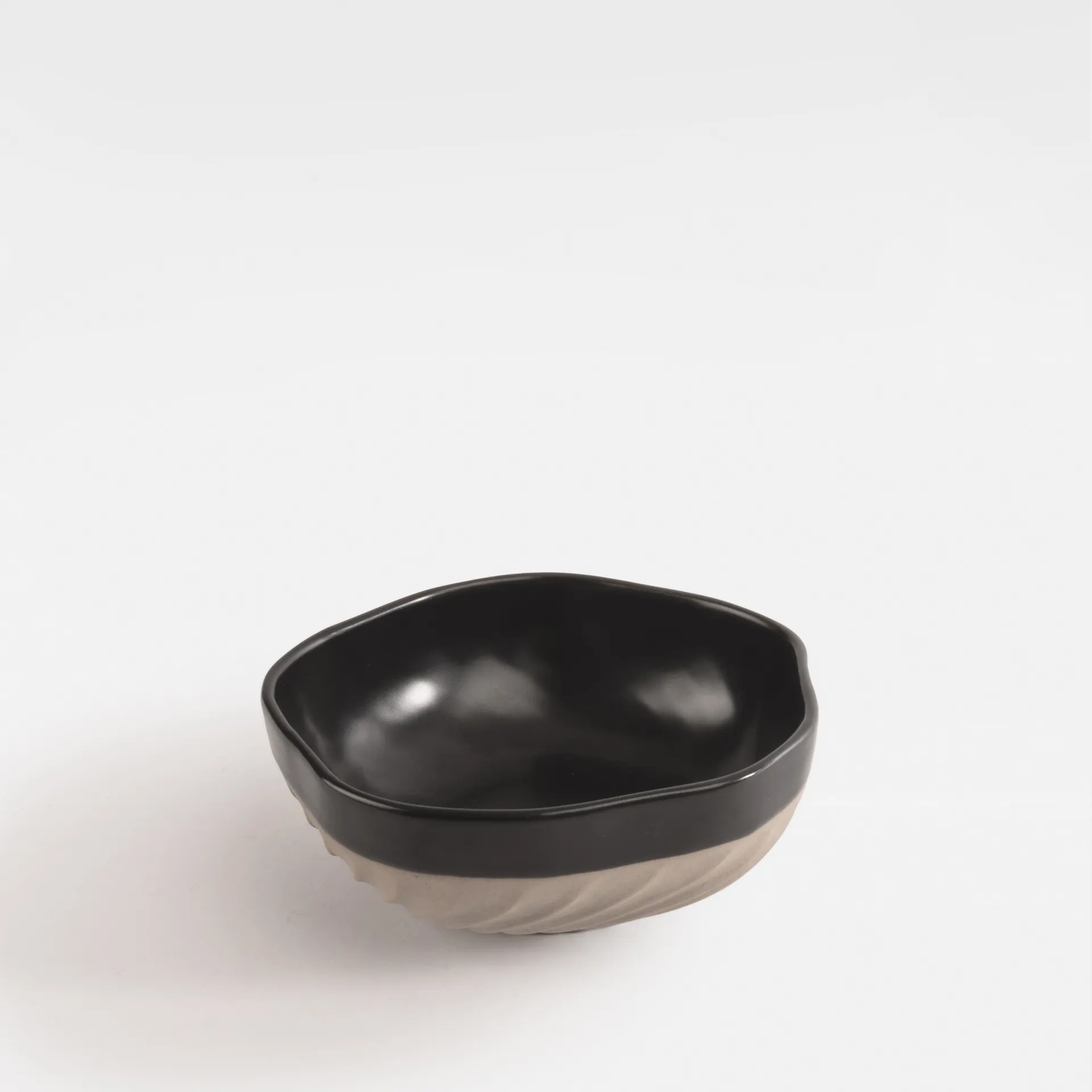 Miska Swirl Ø11 cm, Czarny-beżowy Byon