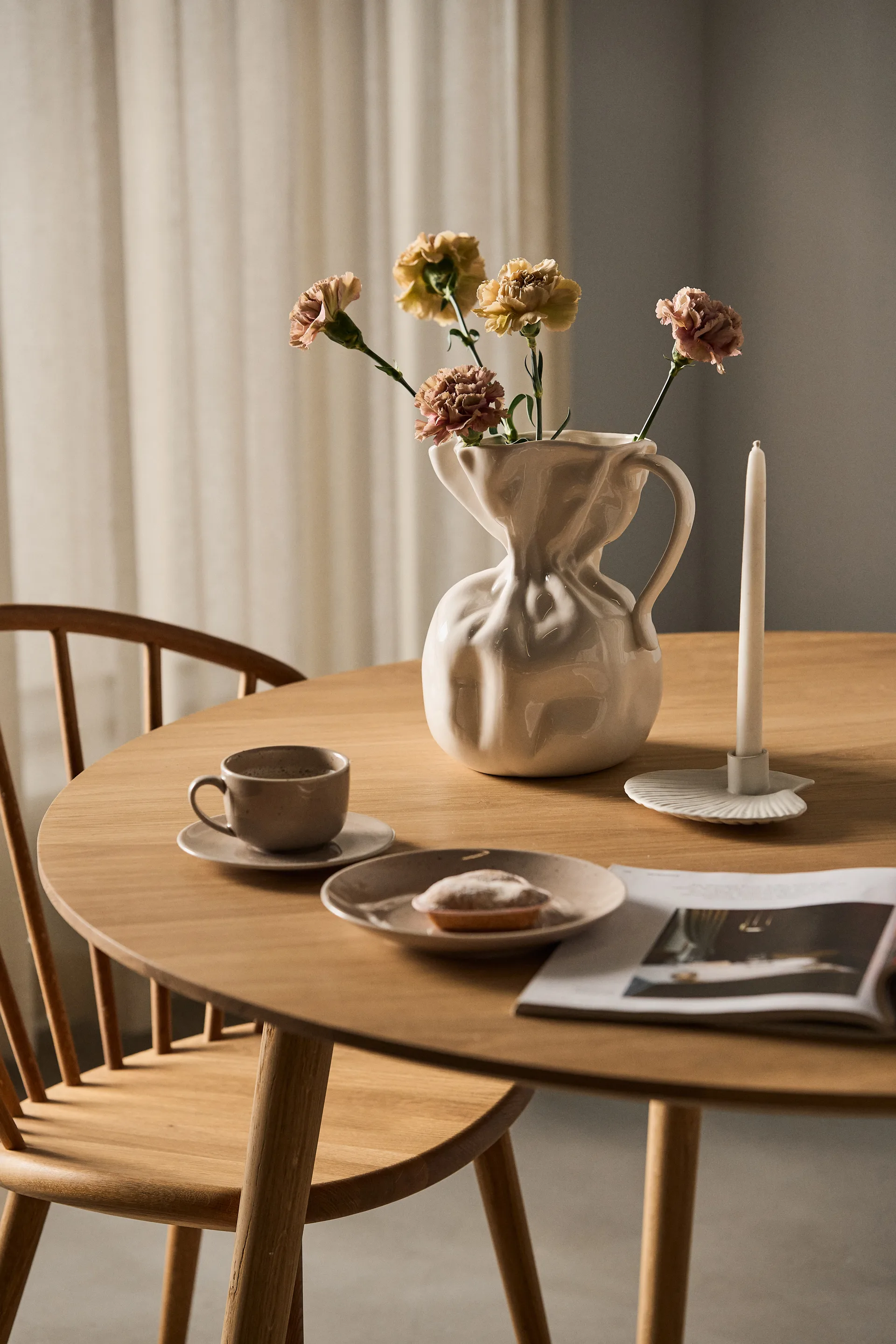 Wazon Crumple, Biały Byon