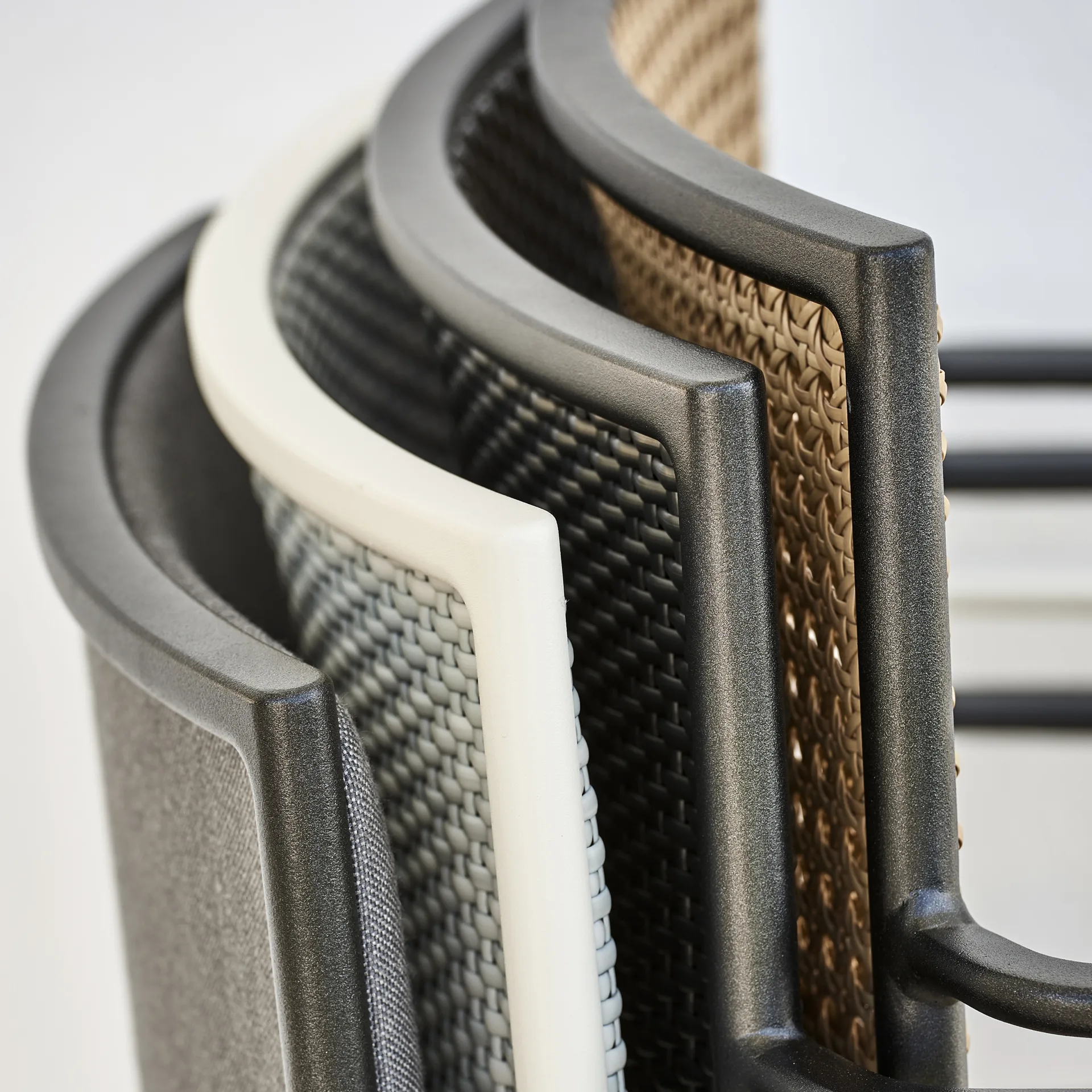 Krzesło Less, Light Grey Cane-line