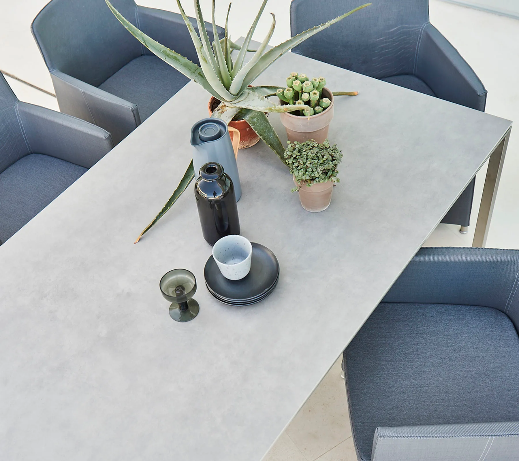 Stół Pure 200x100 cm Concrete grey-lava grey Cane-line