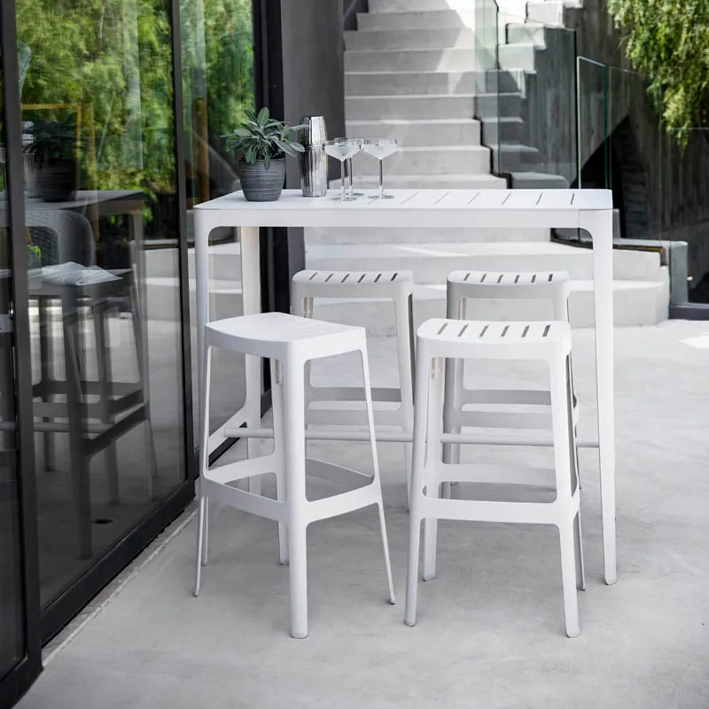 Stolik barowy Cut, Black Cane-line