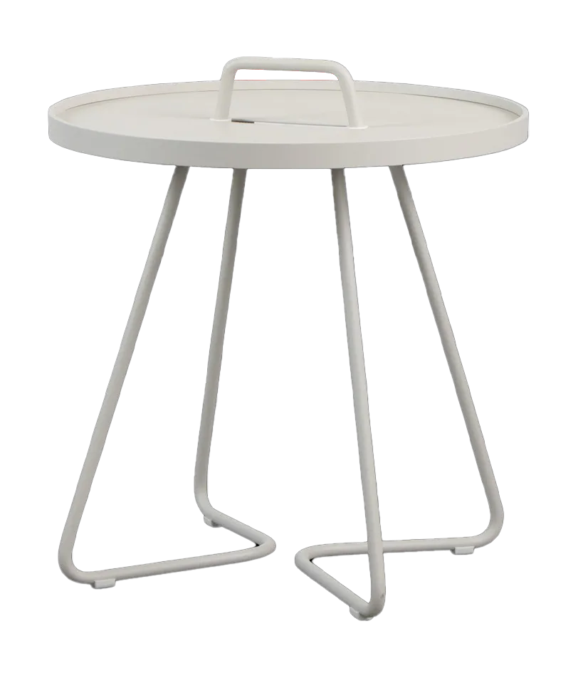 Stolik On The Move Ø44 cm, Sand Cane-line