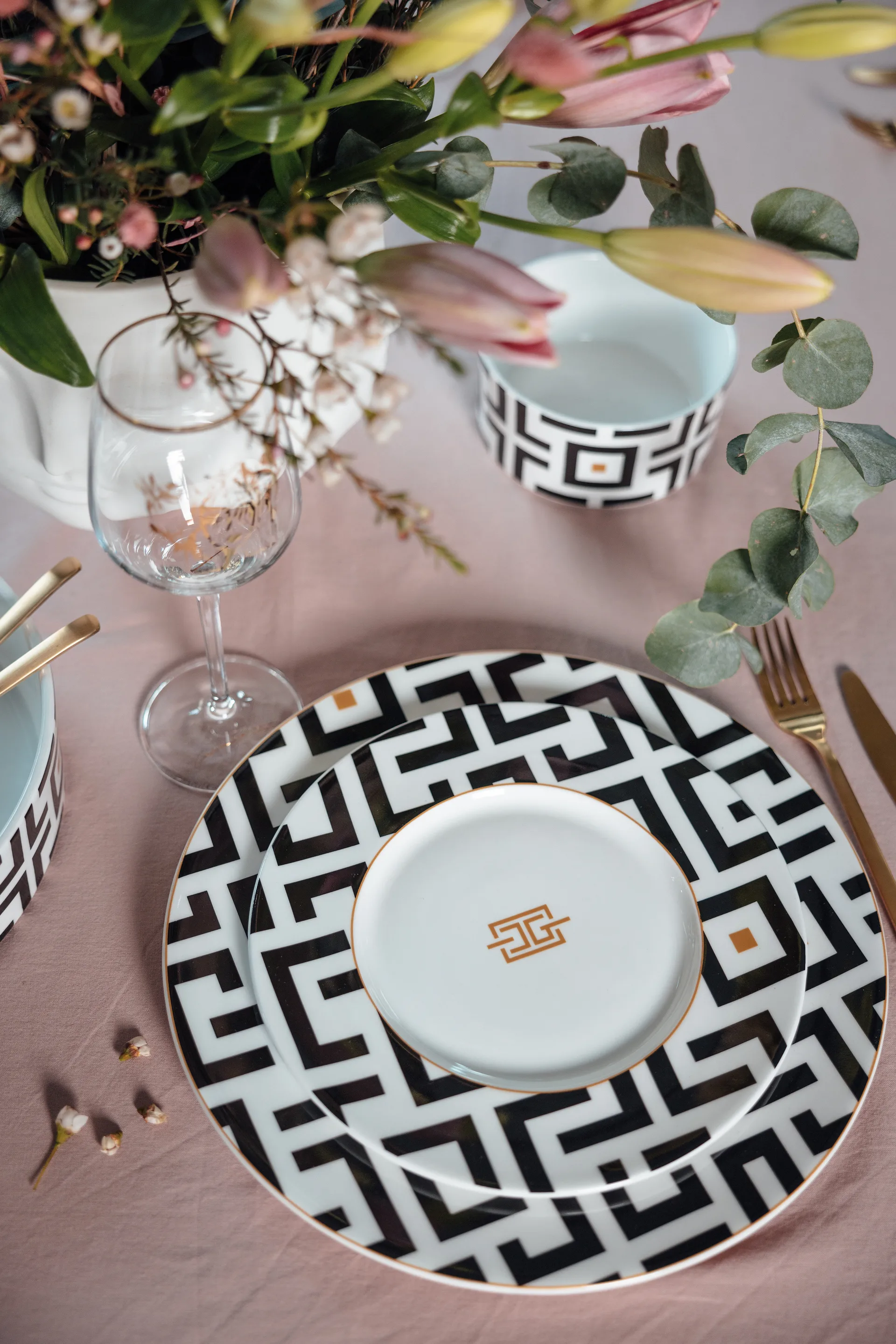 Miska DECO 50 cl, Biało-czarna Carolina Gynning