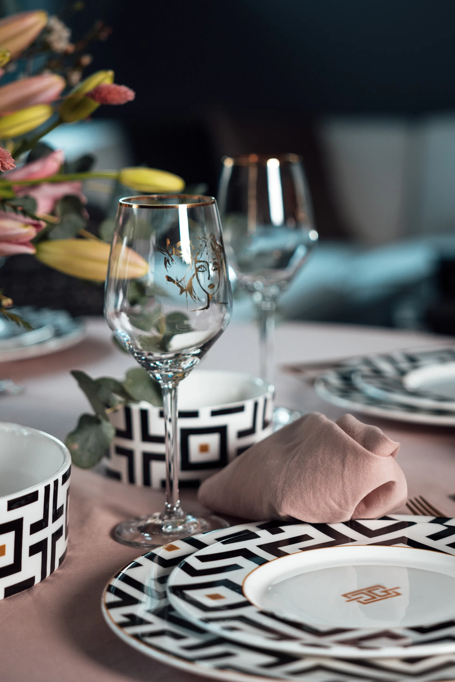 Talerz DECO Ø22,5 cm, Biało-czarny Carolina Gynning