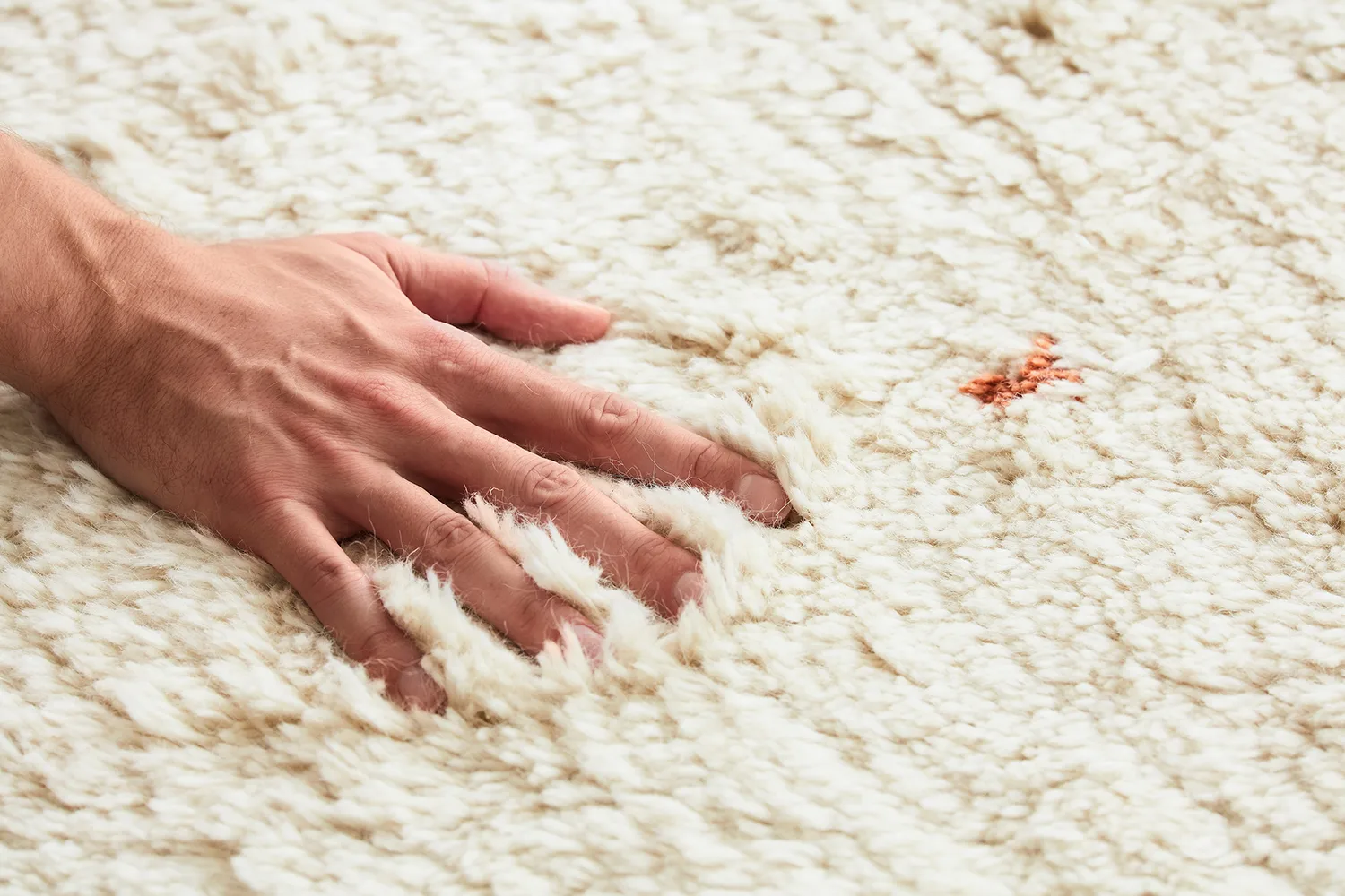 Dywan Ravi 177x266 cm, Off white-orange Chhatwal & Jonsson