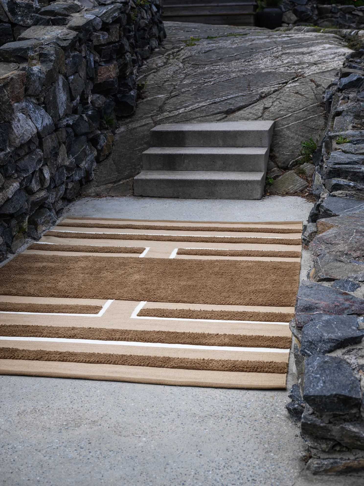 Dywan Veda 200x300 cm, Mocha-beige-off white Chhatwal & Jonsson