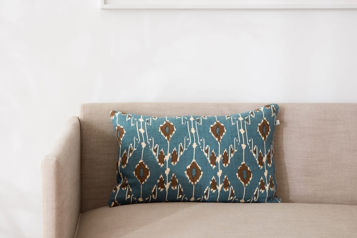 Ikat Goa poszewka na poduszkę 60x40 cm, Heaven blue-taupe Chhatwal & Jonsson