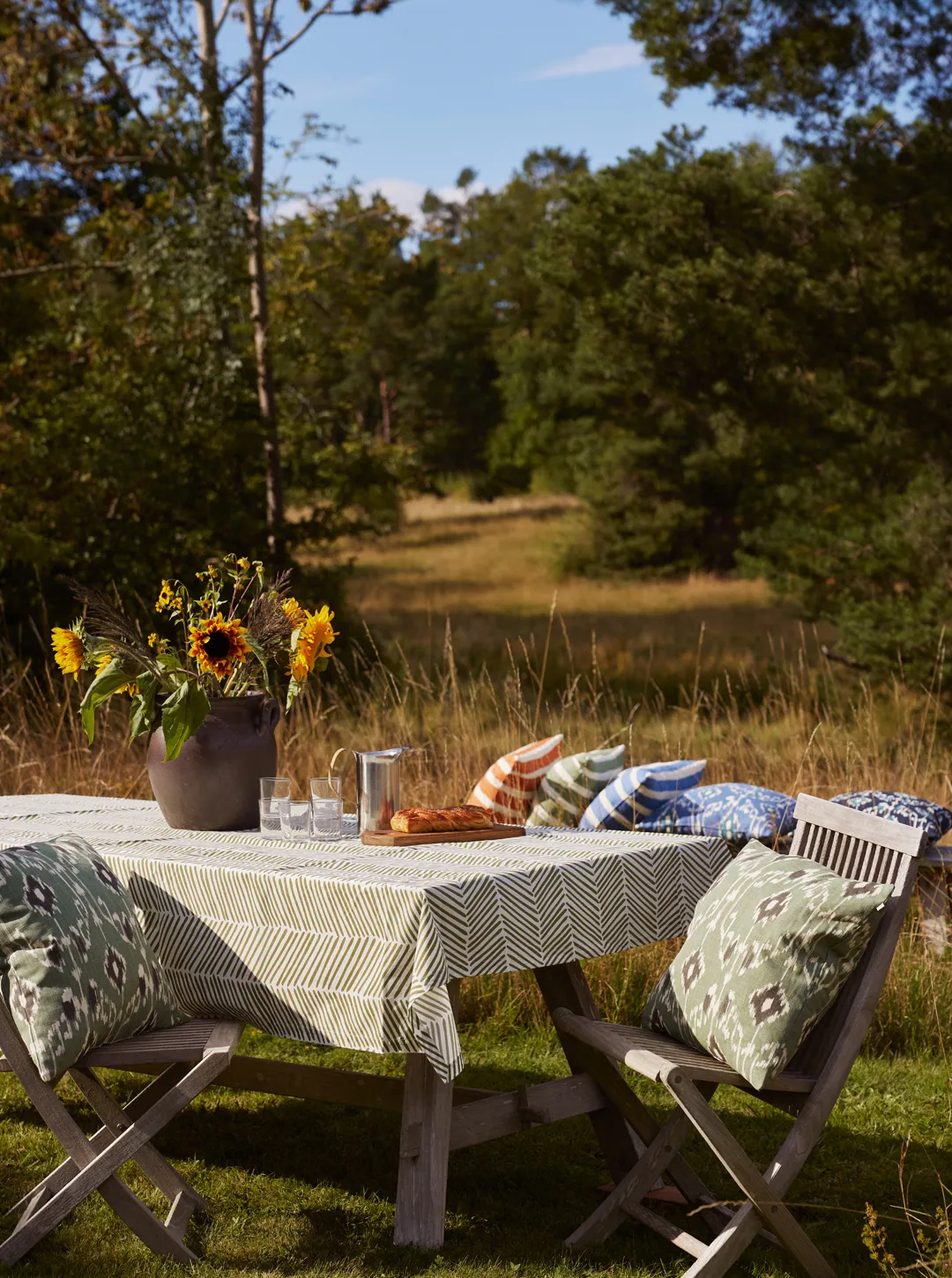 Poduszka dekoracyjna Kochi, Blue-heaven blue, 50x50 cm Chhatwal & Jonsson