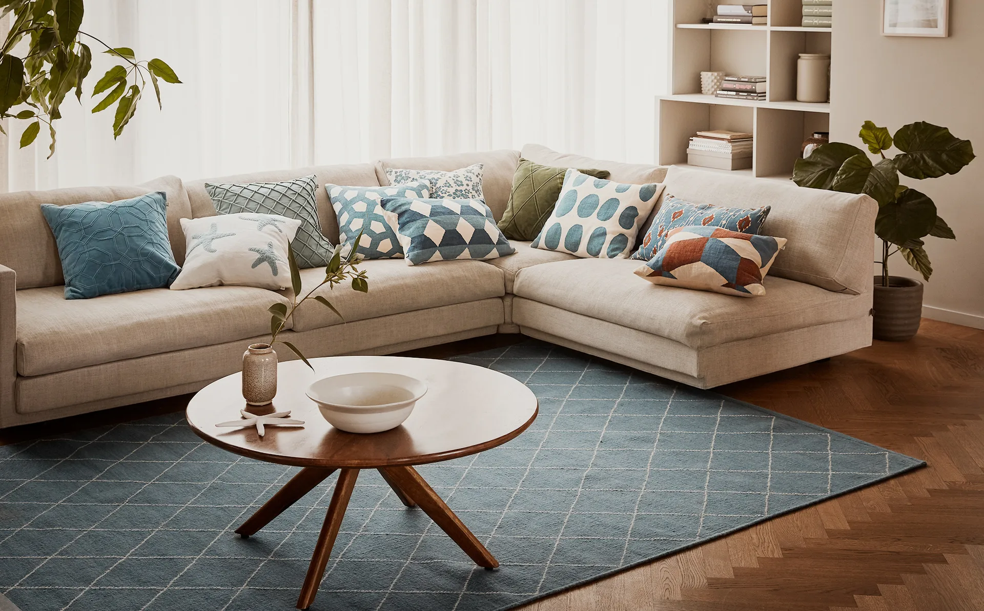 Poszewka na poduszkę Asim 50x50 cm, Off white-heaven blue Chhatwal & Jonsson