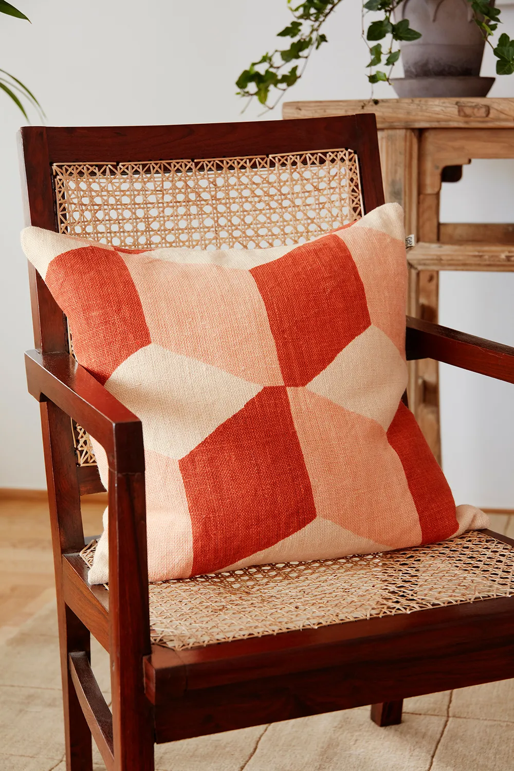 Poszewka na poduszkę Hawa 50x50 cm, Light beige-apricot-rose Chhatwal & Jonsson