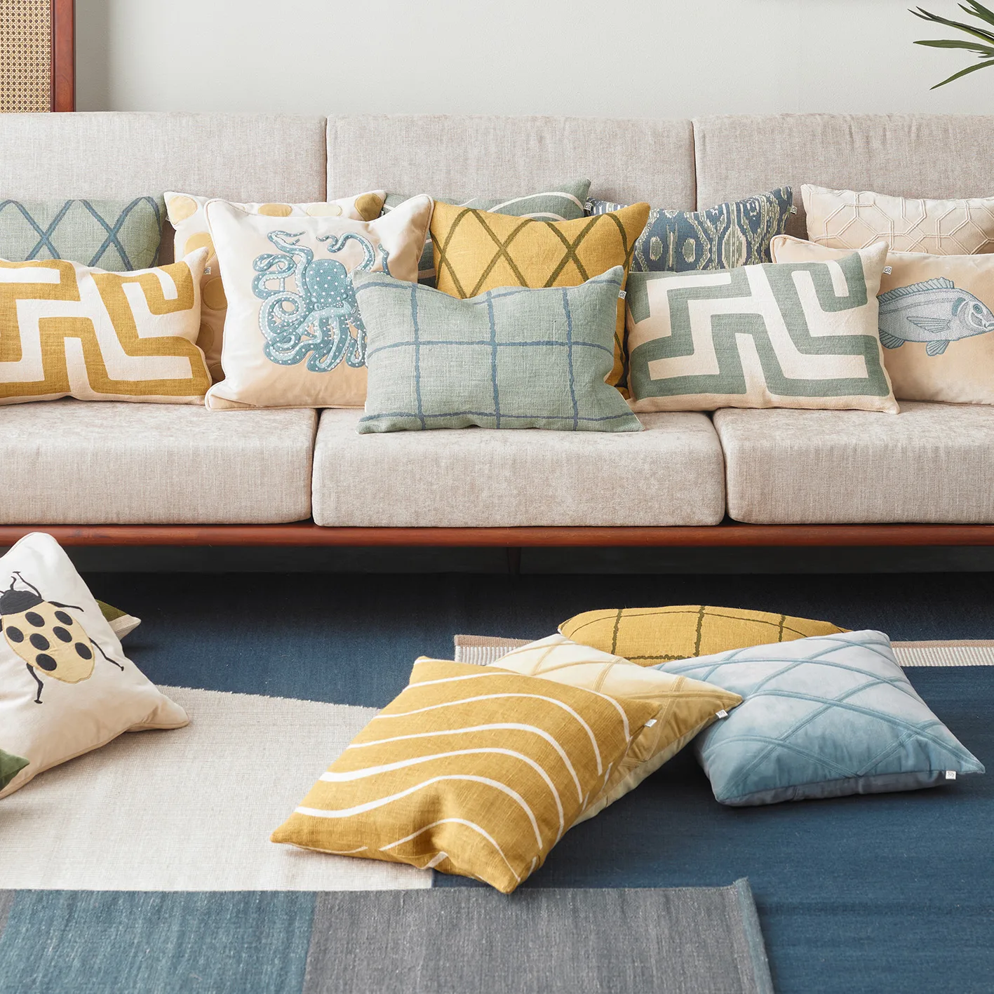 Poszewka na poduszkę Ikat Madras 50x50 cm, Heaven blue-aqua Chhatwal & Jonsson