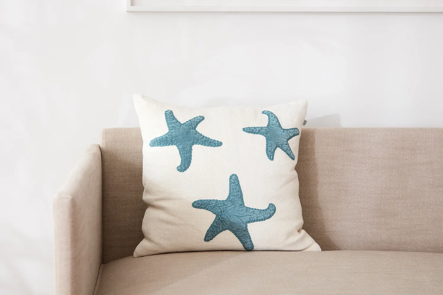 Poszewka na poduszkę Star Fish 50x50 cm, Off white-heaven blue Chhatwal & Jonsson
