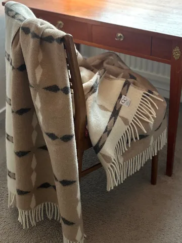 Pled Tile 130×180 cm - Beżowy - Classic Collection