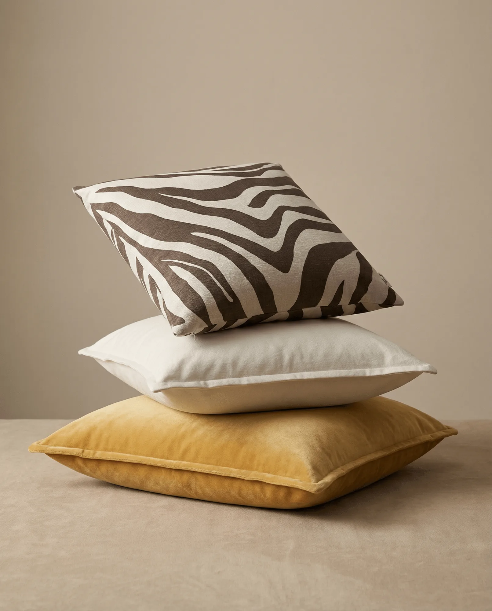 Poszewka na poduszkę Savannah, Brown-off white, 50x50 cm Classic Collection