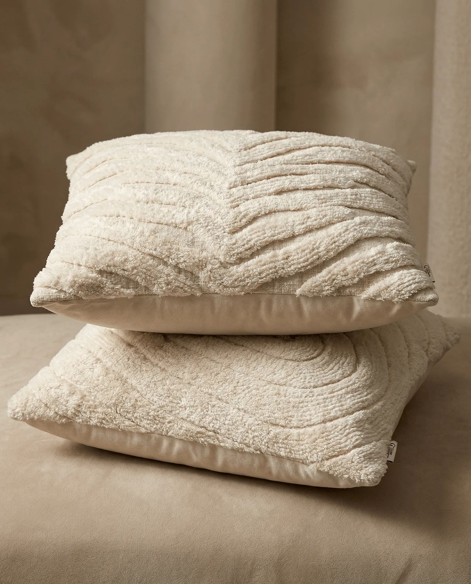 Poszewka na poduszkę Zebra Tuft, Off white, 50x50 cm Classic Collection