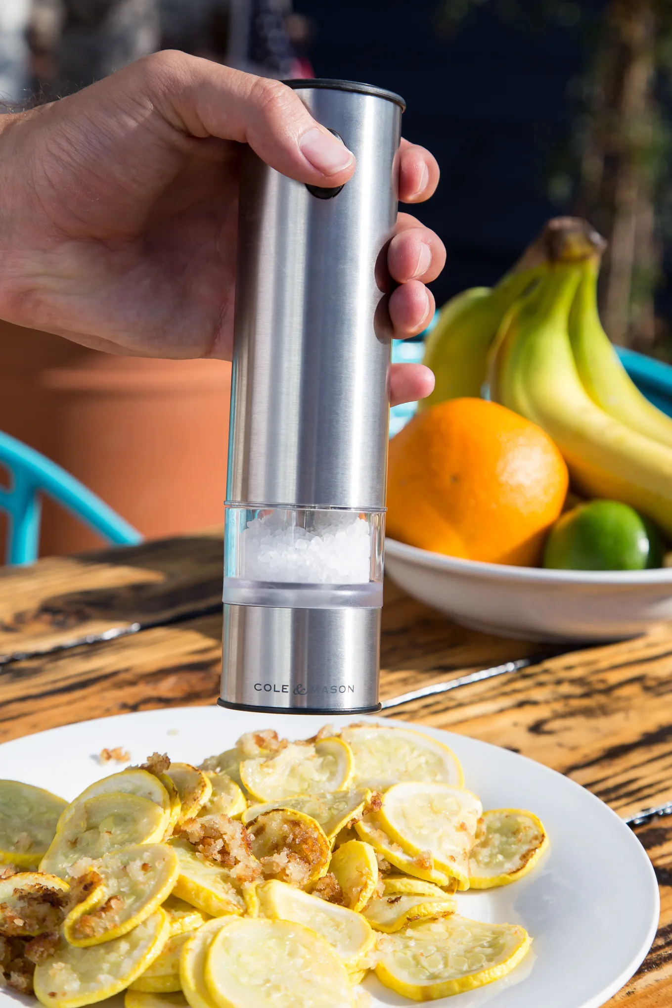 Młynek elektryczny do soli i pieprzu Cole & Mason 21 cm, Przezroczysty Cole & Mason