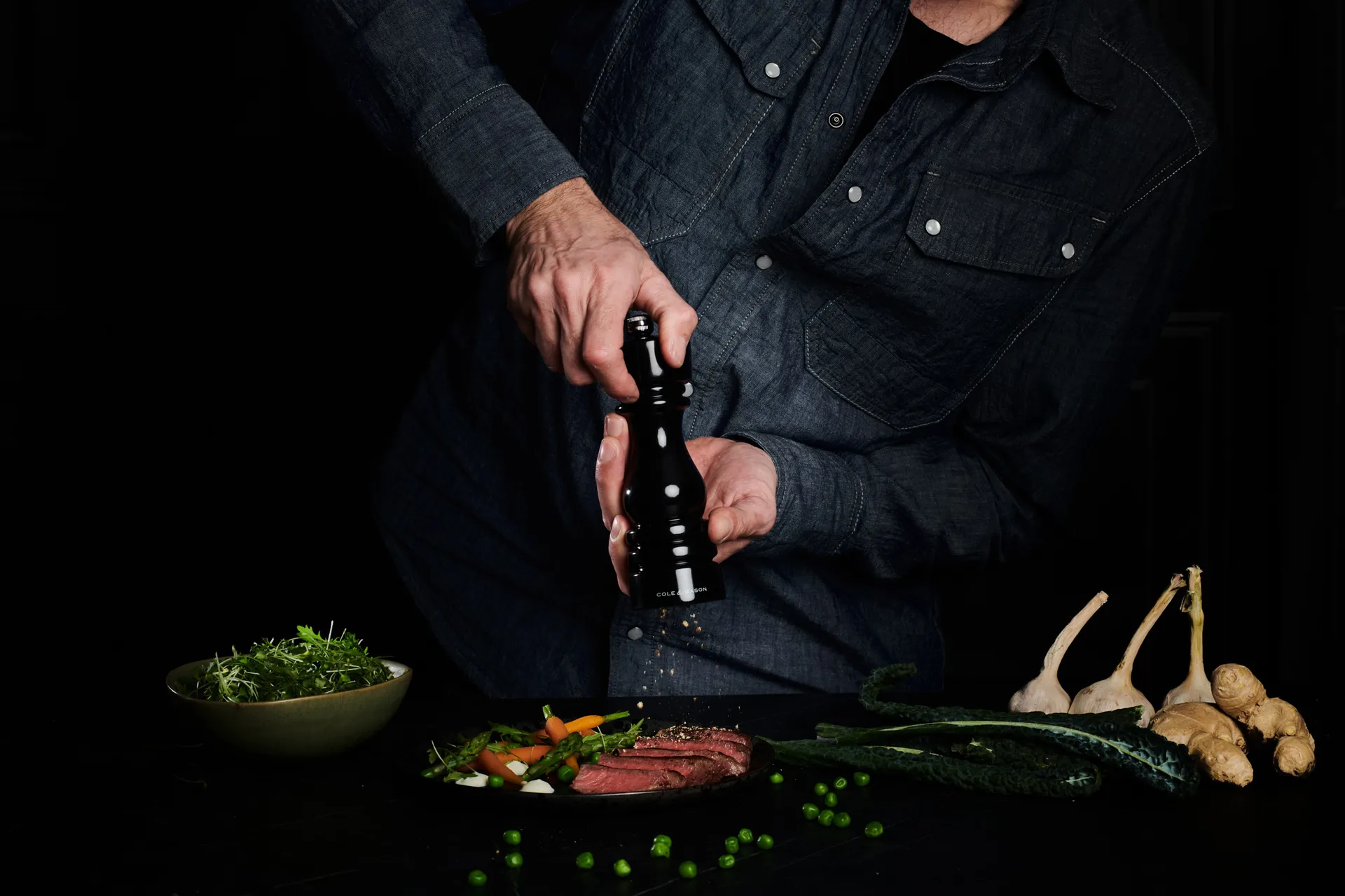 Zestaw młynków do soli i pieprzu Gloss London, 18 cm Cole & Mason