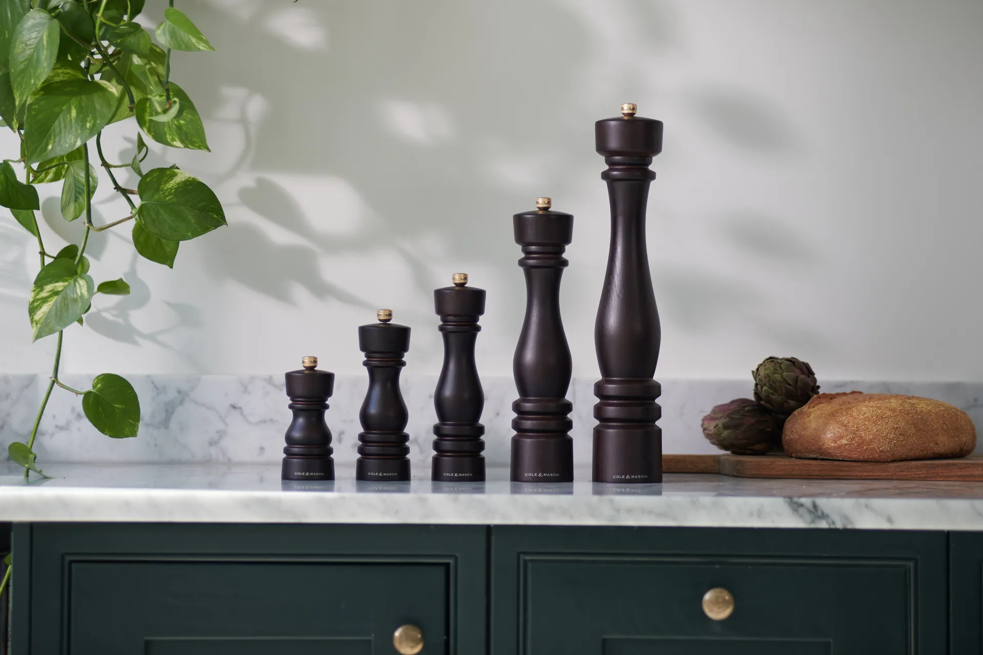 Zestaw młynków do soli i pieprzu London 13 cm, Chocolate Cole & Mason