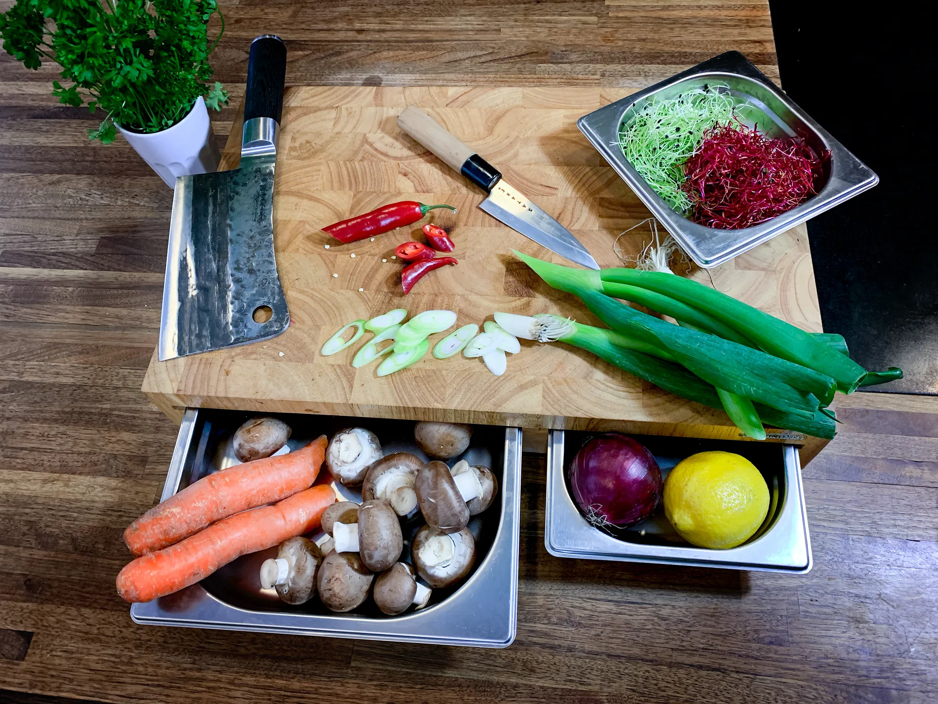 Deska do krojenia drewno gumowe z 3 tacami, 32x48 cm Continenta