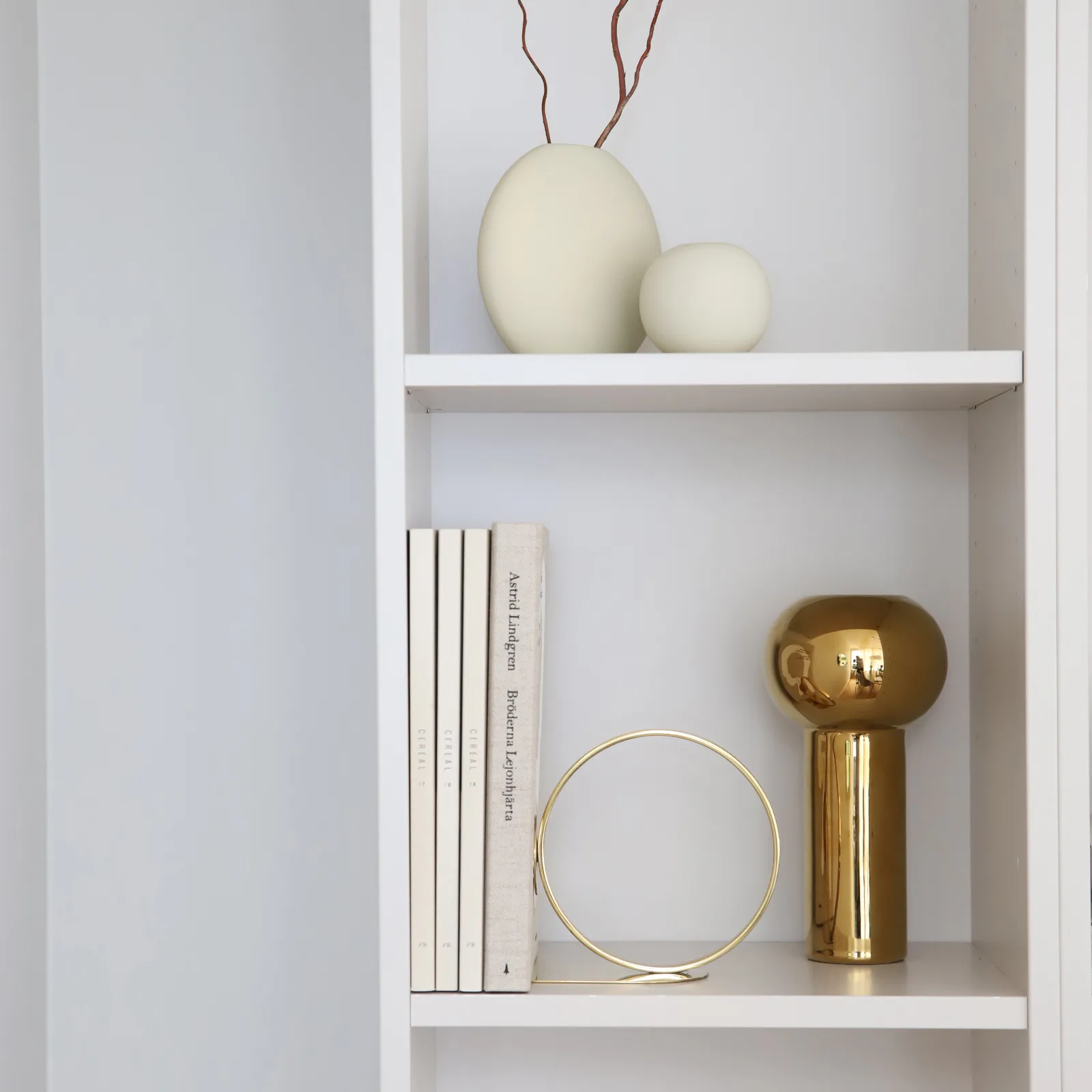 Book Ring podpórka do książek 15 cm, Mosiądz Cooee Design