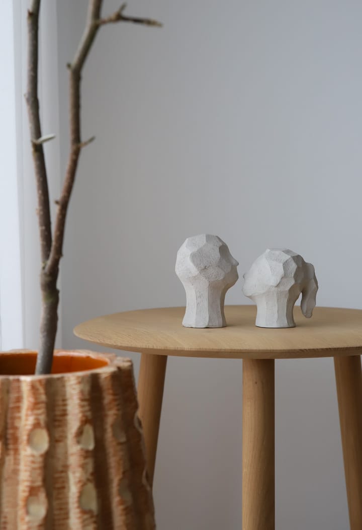 Rzeźba Benedykta i Amal, Limestone Cooee Design